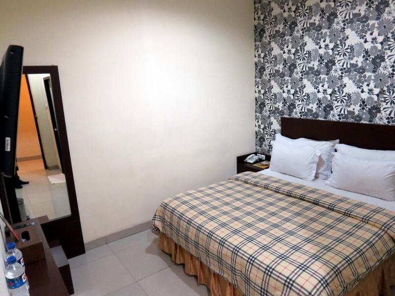 Vindhika Hotel Μακασάρ Δωμάτιο φωτογραφία